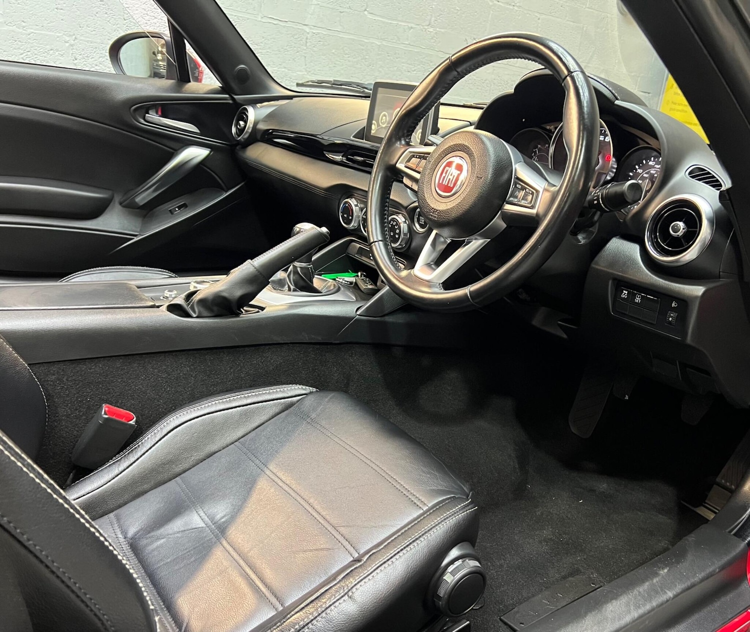 Used Fiat 124 Spider 2017 for sale - 77632951: Photo 27