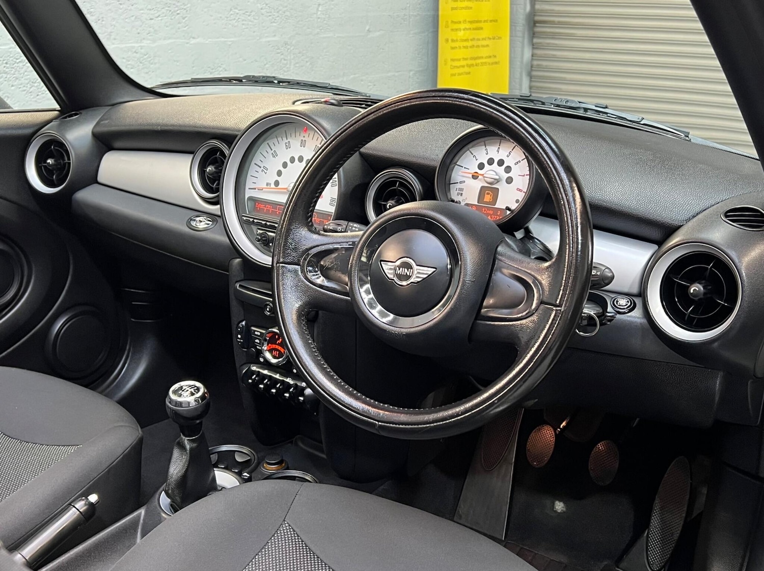 Used MINI Convertible 2011 for sale - 76440702: Photo 12