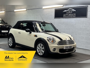Used MINI Convertible 2011 for sale - 76440702: Photo