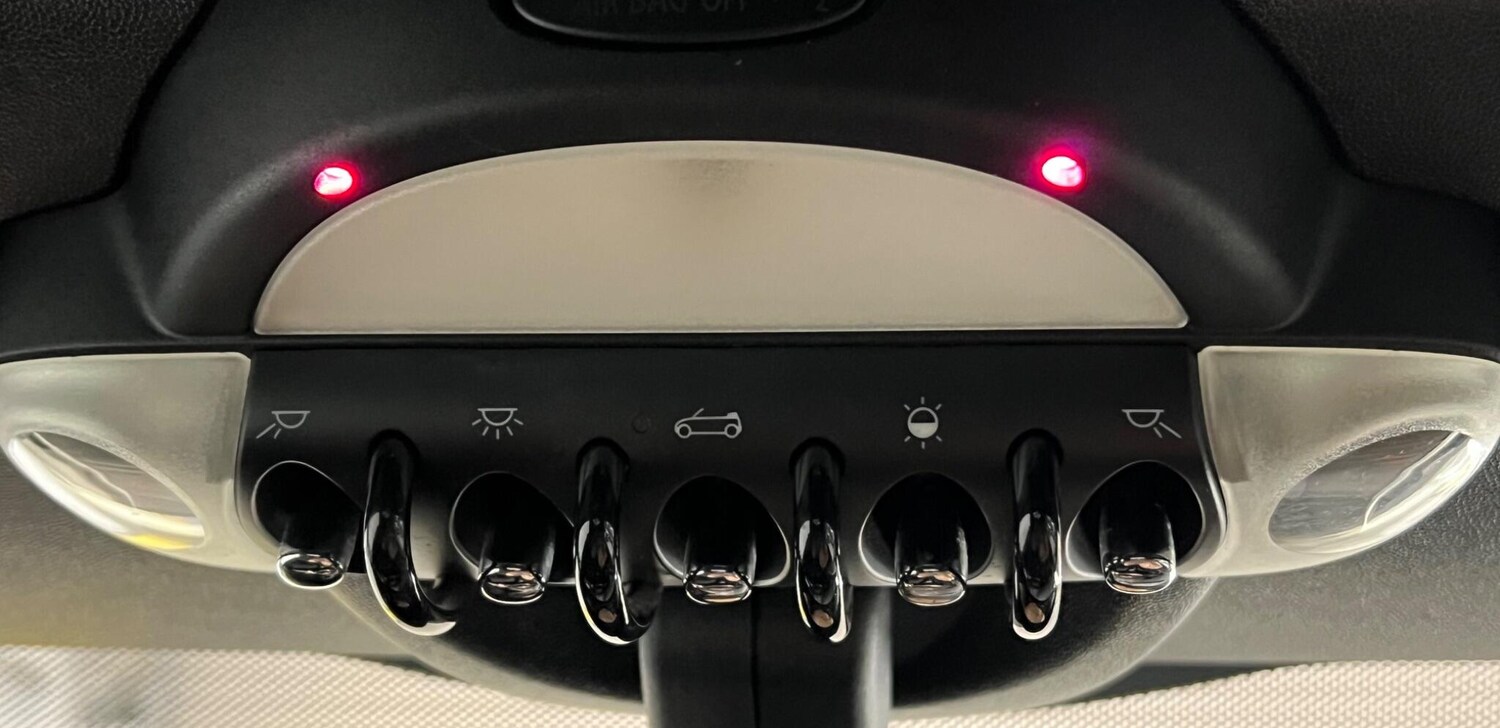 Used MINI Convertible 2011 for sale - 76440702: Photo 22