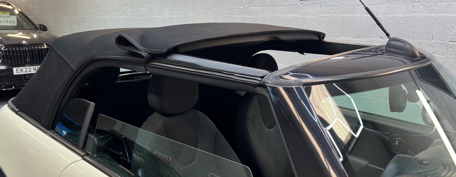 Used MINI Convertible 2011 for sale - 76440702: Photo 9