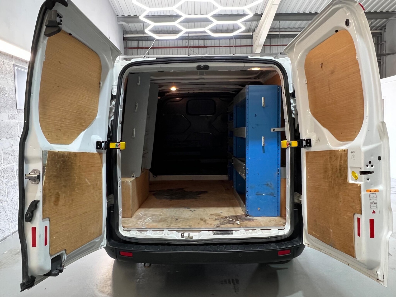 Used Ford Transit Custom for sale - 78136244: Photo 19