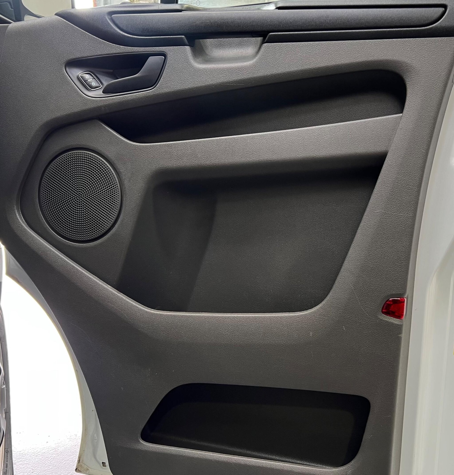 Used Ford Transit Custom for sale - 78136244: Photo 28