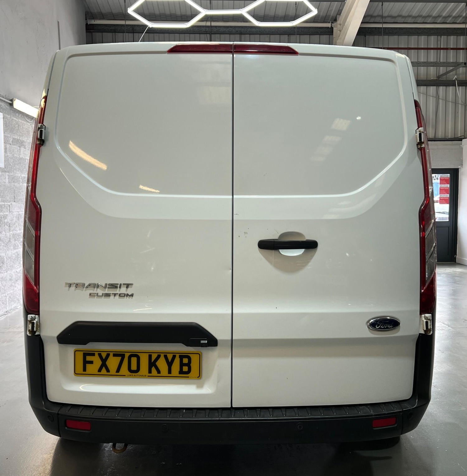 Used Ford Transit Custom for sale - 78136244: Photo 3