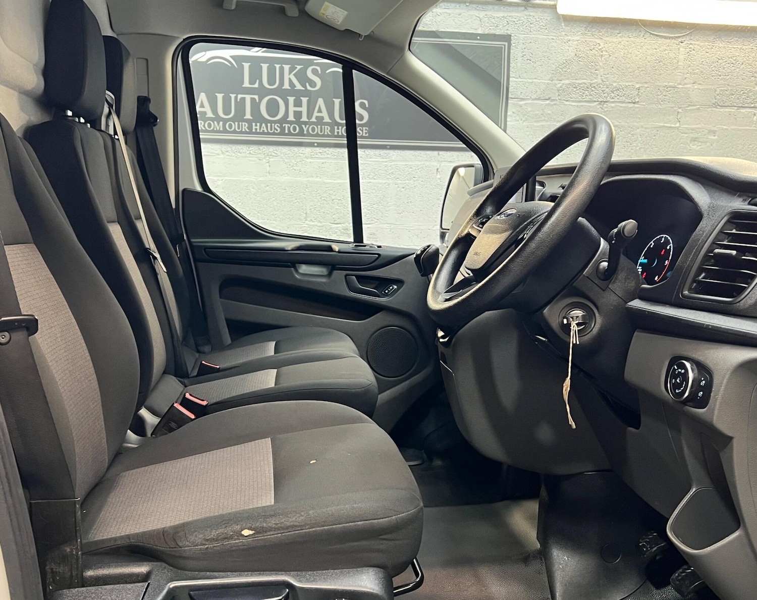 Used Ford Transit Custom for sale - 78136244: Photo 8