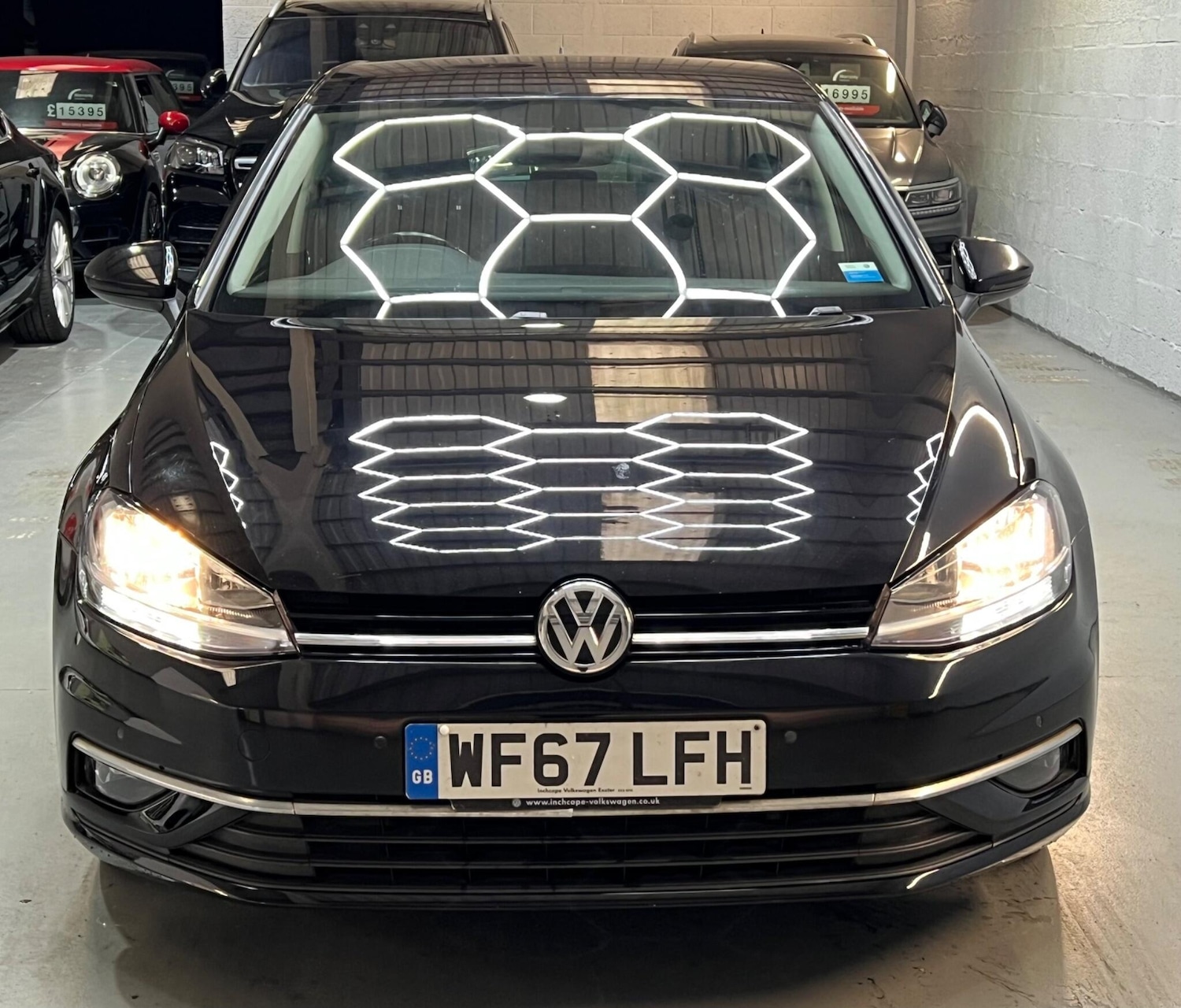 Used Volkswagen Golf 2017 for sale - 77793794: Photo 2