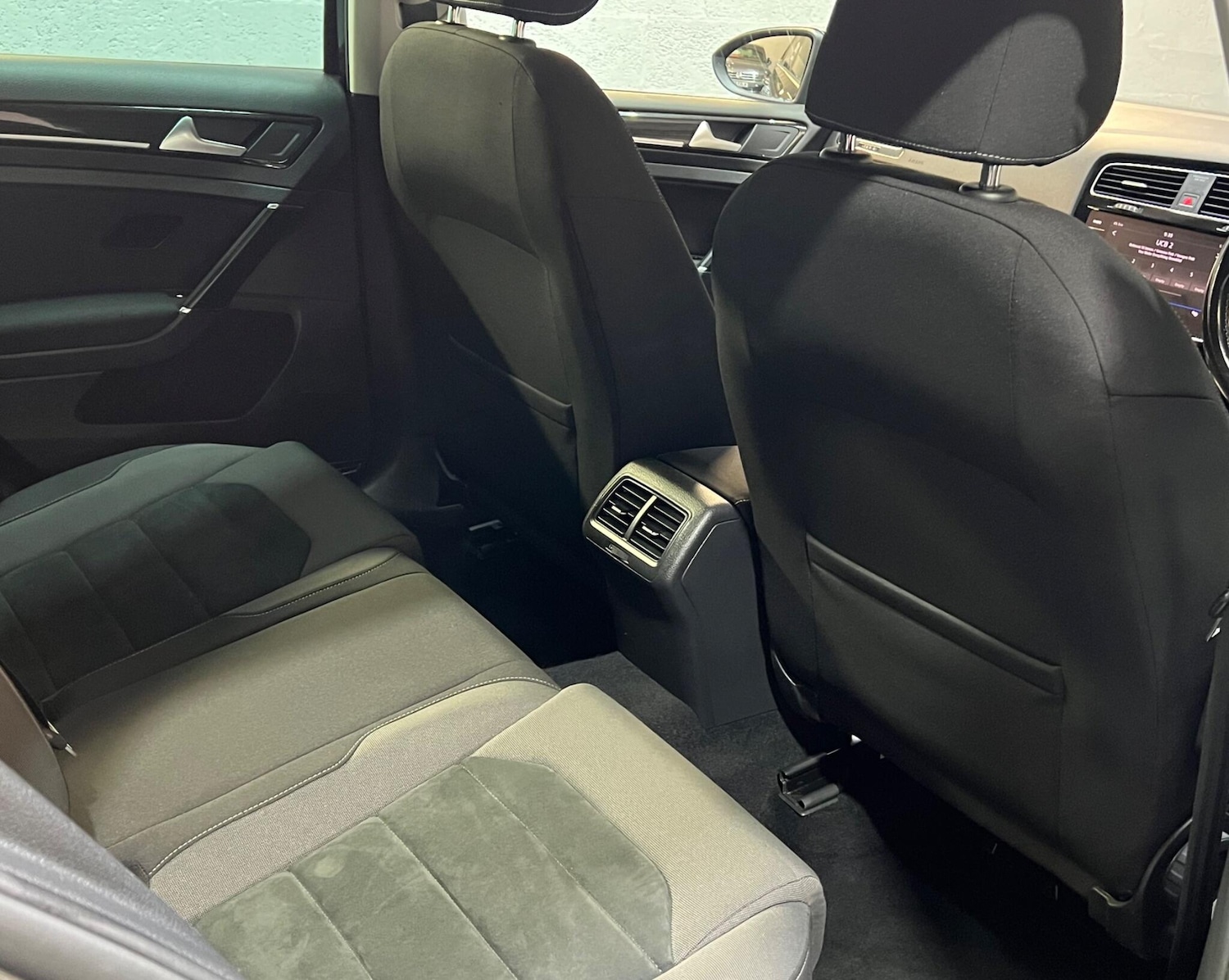 Used Volkswagen Golf 2017 for sale - 77793794: Photo 20