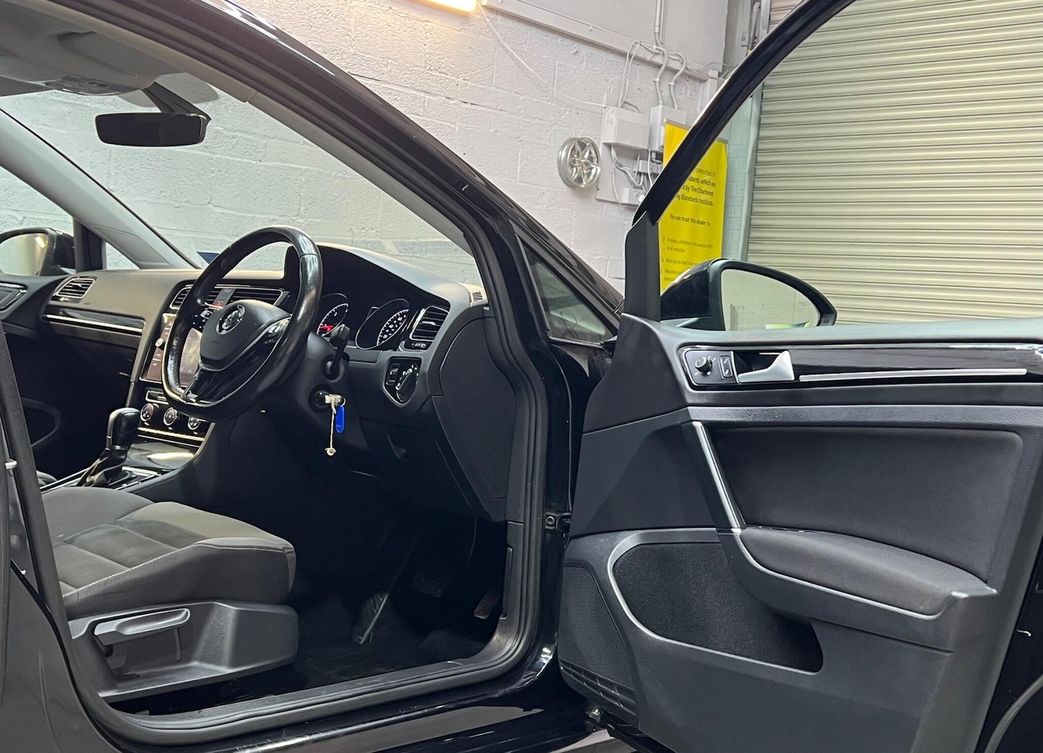 Used Volkswagen Golf 2017 for sale - 77793794: Photo 26