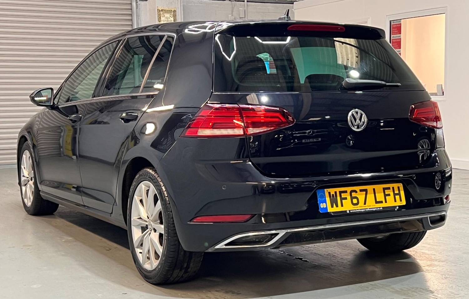 Used Volkswagen Golf 2017 for sale - 77793794: Photo 3