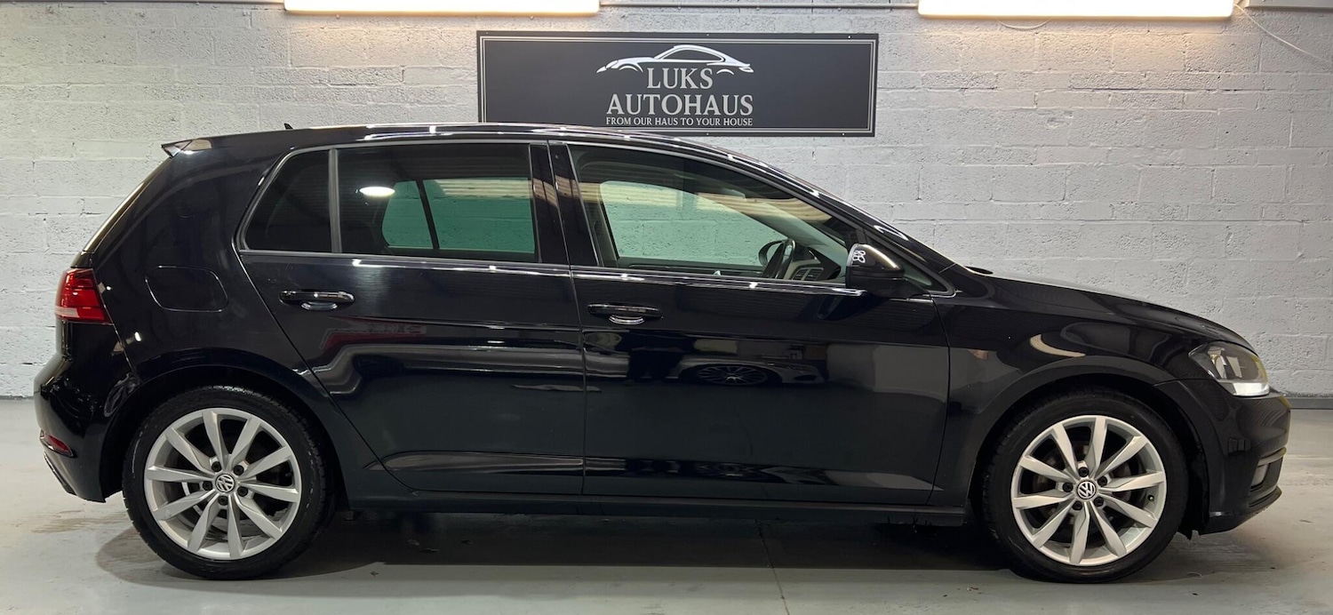 Used Volkswagen Golf 2017 for sale - 77793794: Photo 9