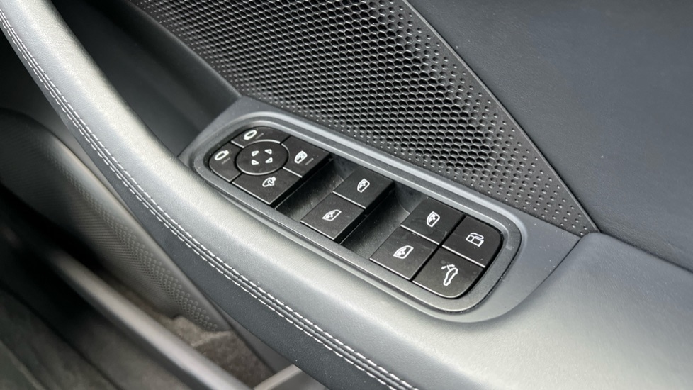 Used Porsche Panamera 2024 for sale - 76873708: Photo 48