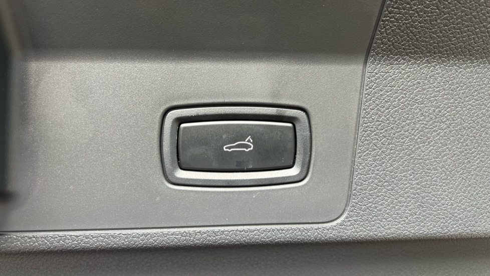 Used Porsche Panamera 2024 for sale - 76873708: Photo 56