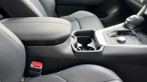 Used Toyota RAV4 2021 for sale - 75484161: Photo 28