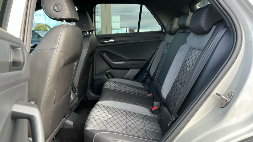 Used Volkswagen T-Roc 2023 for sale - 76575075: Photo 14