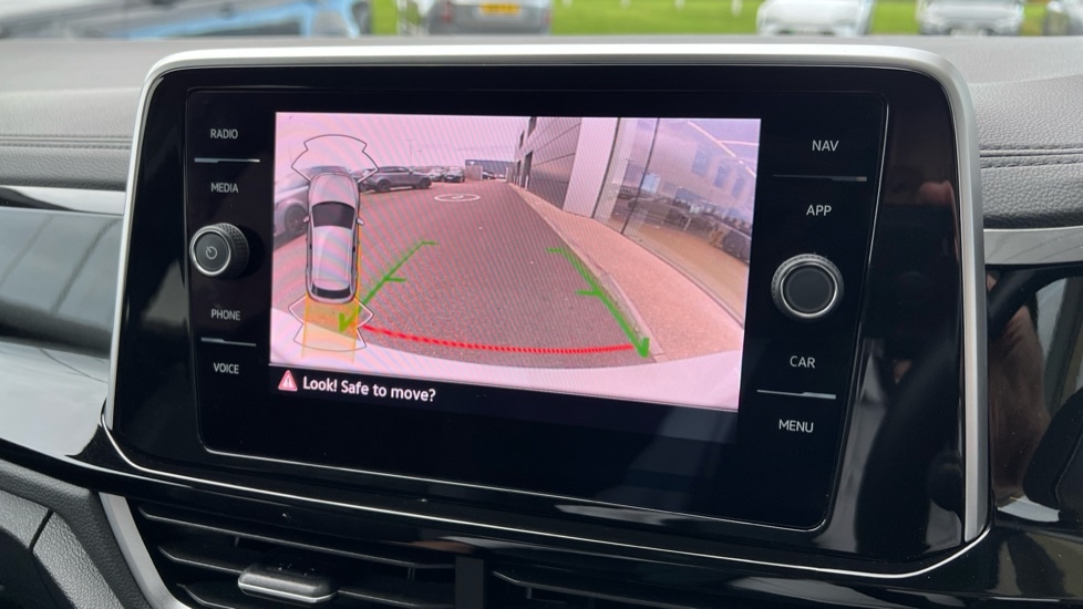 Used Volkswagen T-Roc 2023 for sale - 76575075: Photo 26