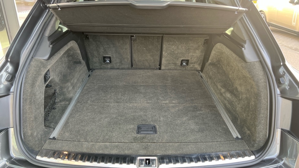 Used Bentley Bentayga 2019 for sale - 76941099: Photo 15