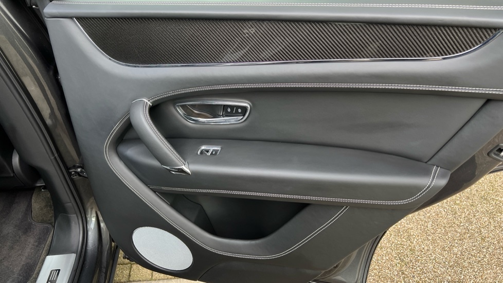 Used Bentley Bentayga 2019 for sale - 76941099: Photo 45