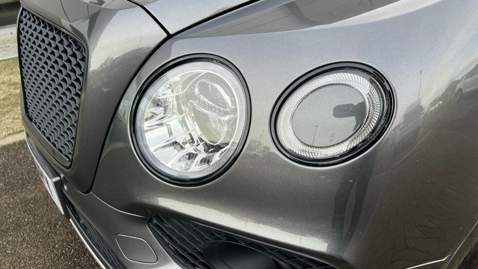 Used Bentley Bentayga 2019 for sale - 76941099: Photo 59