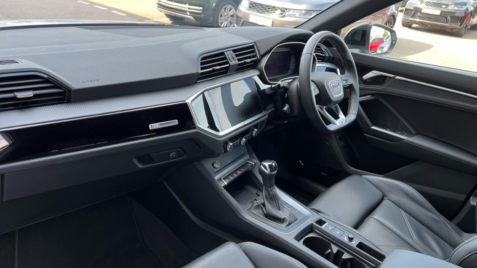 Used Audi Q3 2024 for sale - 76868956: Photo 10