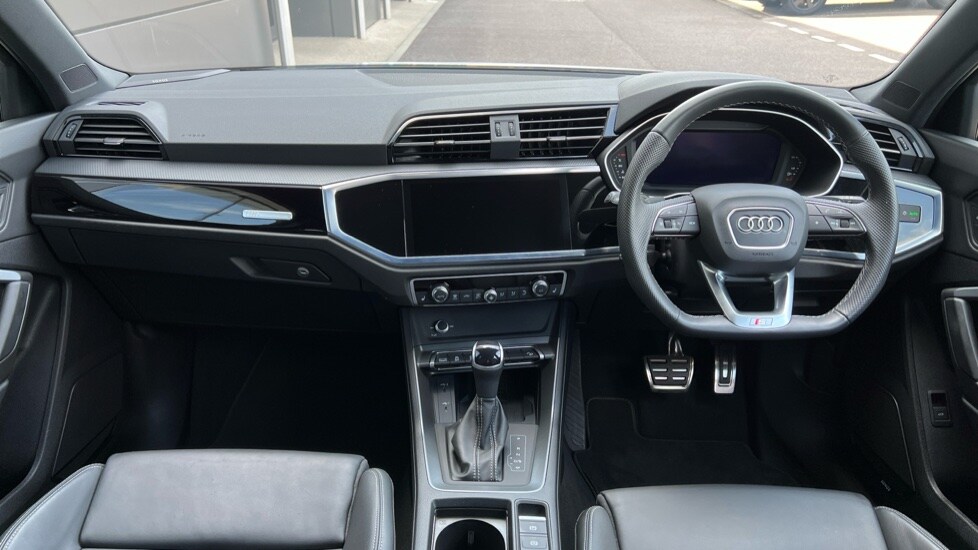 Used Audi Q3 2024 for sale - 76868956: Photo 11