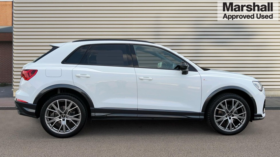 Used Audi Q3 2024 for sale - 76868956: Photo 2