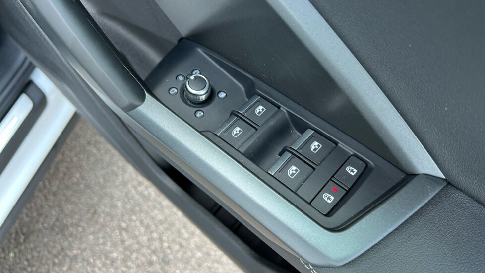 Used Audi Q3 2024 for sale - 76868956: Photo 31