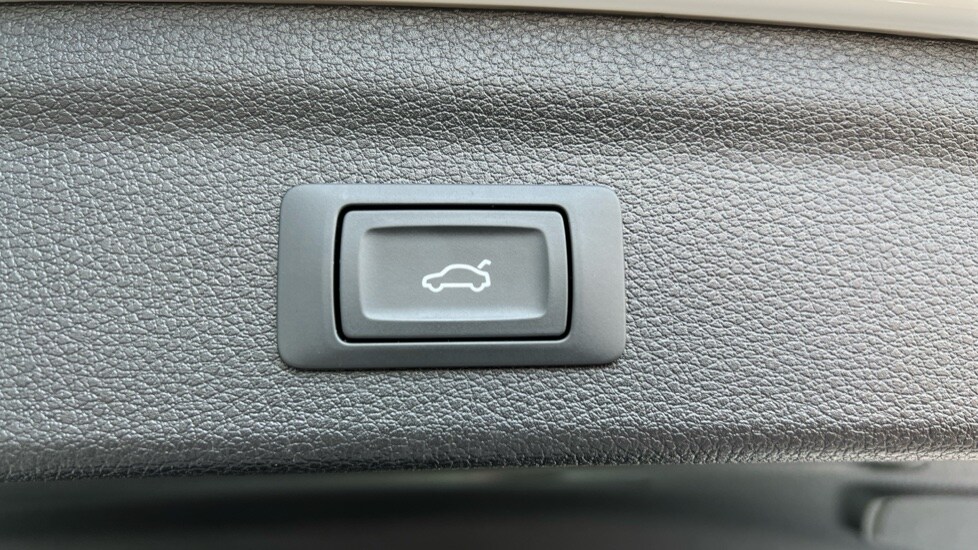 Used Audi Q3 2024 for sale - 76868956: Photo 53