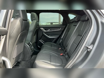 Used Jaguar F-Pace 2024 for sale - 75547429: Photo