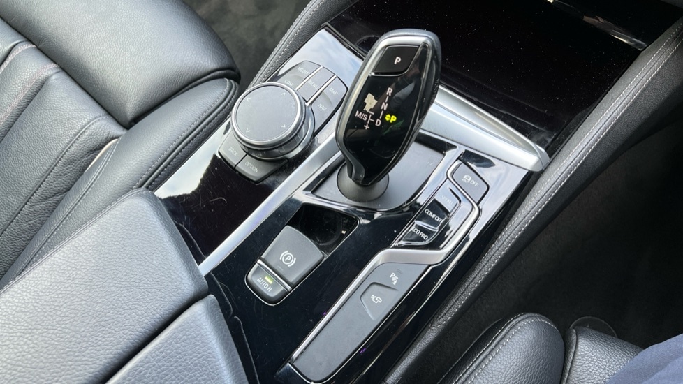 Used BMW 5 Series 2017 for sale - 76350725: Photo 29