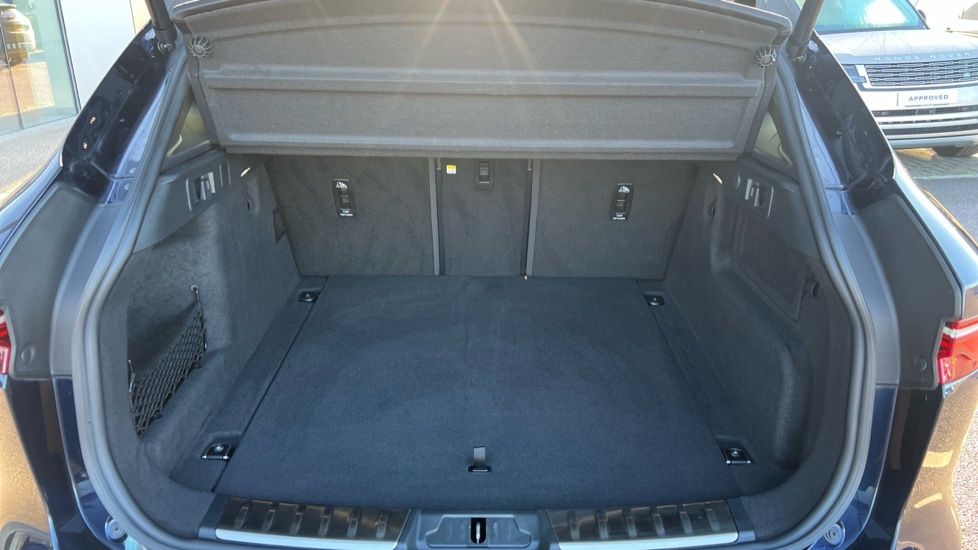 Used Jaguar F-Pace 2022 for sale - 76873744: Photo 10