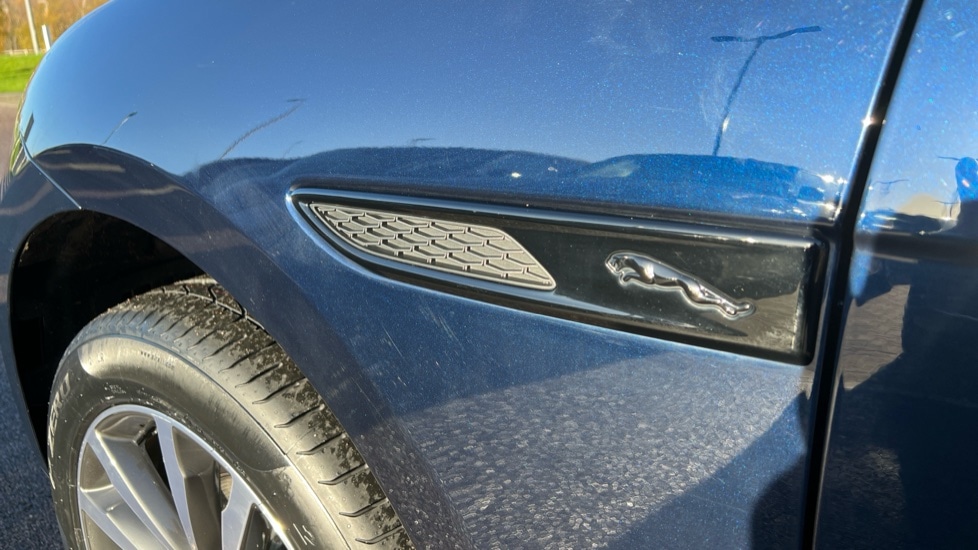 Used Jaguar F-Pace 2022 for sale - 76873744: Photo 22