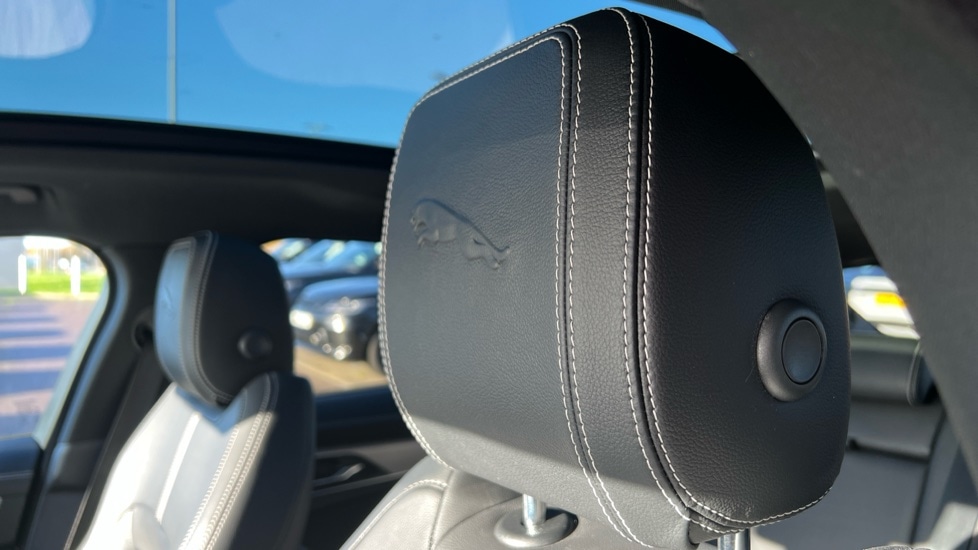 Used Jaguar F-Pace 2022 for sale - 76873744: Photo 43