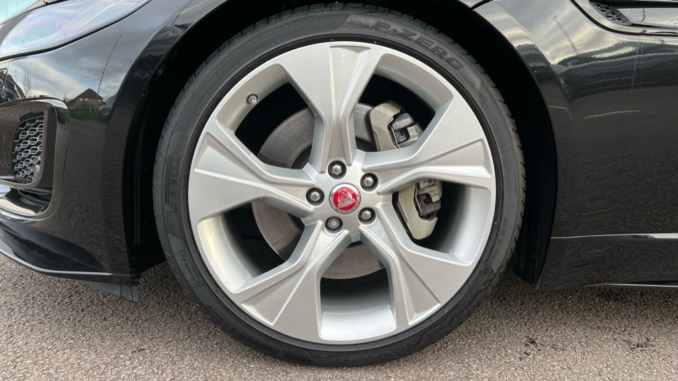 Used Jaguar F-Type 2020 for sale - 76589832: Photo 26