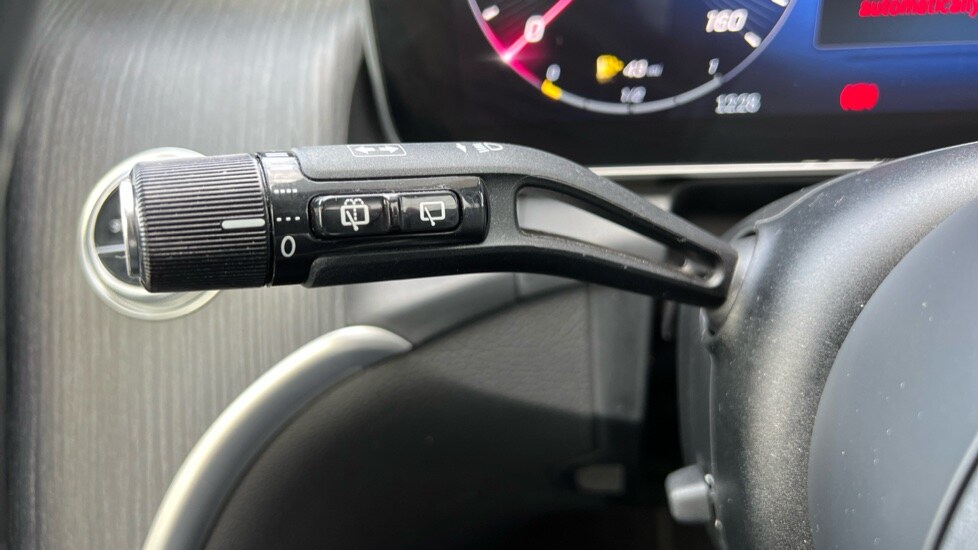 Used Mercedes-Benz GLC 2023 for sale - 76140088: Photo 25