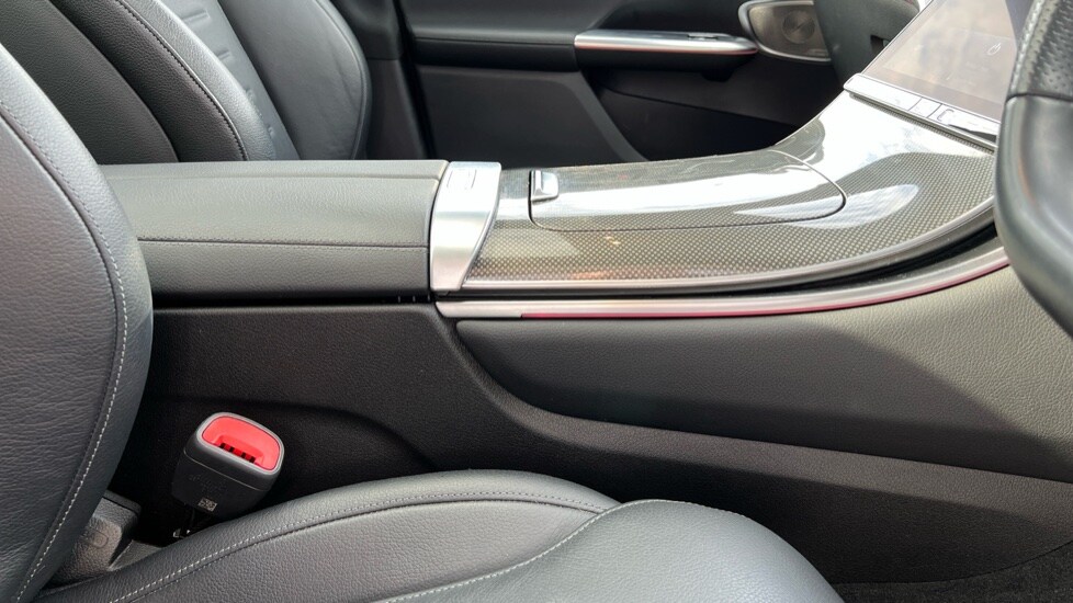Used Mercedes-Benz GLC 2023 for sale - 76140088: Photo 28