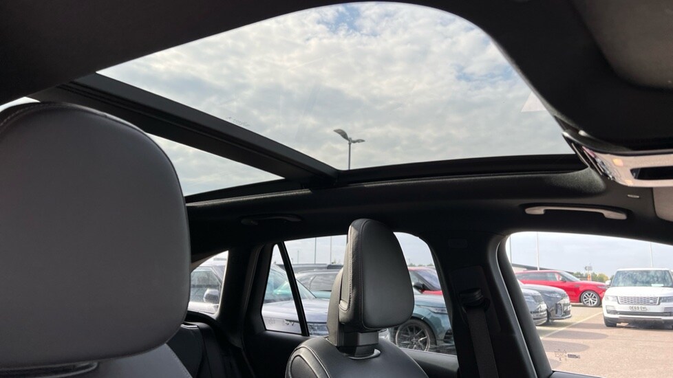 Used Mercedes-Benz GLC 2023 for sale - 76140088: Photo 31