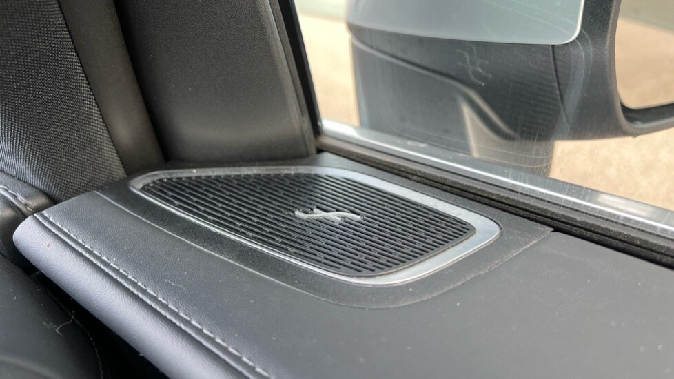 Used Mercedes-Benz GLC 2023 for sale - 76140088: Photo 39