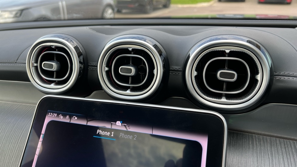 Used Mercedes-Benz GLC 2023 for sale - 76140088: Photo 40
