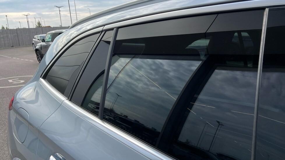 Used Mercedes-Benz GLC 2023 for sale - 76140088: Photo 52