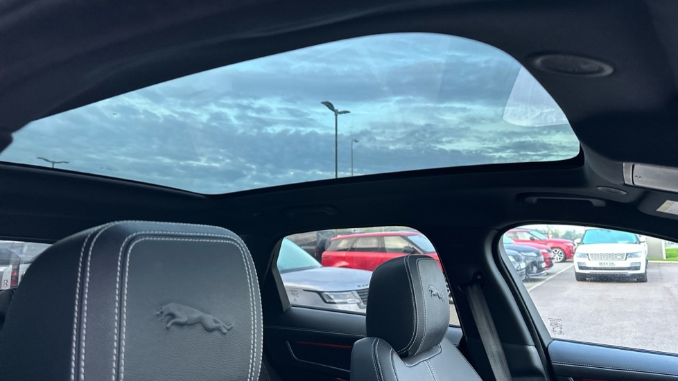 Used Jaguar F-Pace 2022 for sale - 76062118: Photo 21