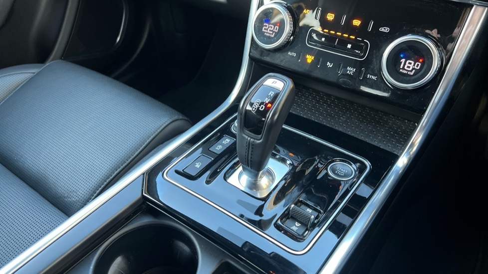 Used Jaguar XE 2021 for sale - 76872245: Photo 13