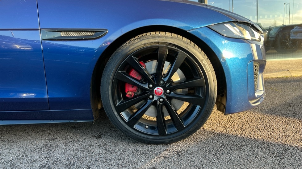 Used Jaguar XE 2021 for sale - 76872245: Photo 8