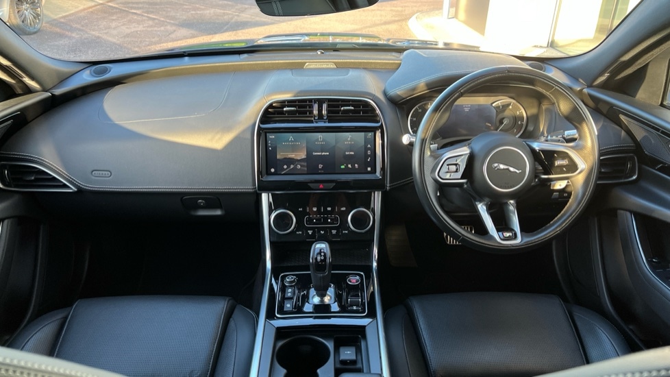 Used Jaguar XE 2021 for sale - 76872245: Photo 9