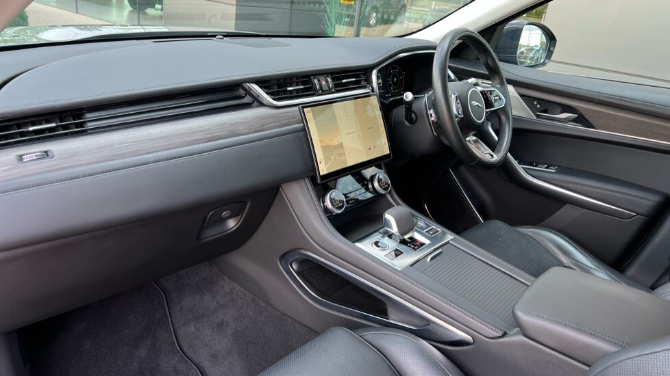 Used Jaguar F-Pace 2021 for sale - 76095889: Photo 33