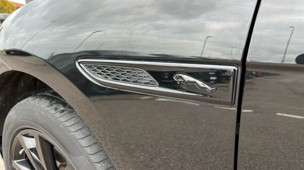 Used Jaguar F-Pace 2023 for sale - 76208823: Photo 20