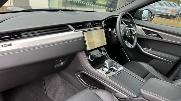 Used Jaguar F-Pace 2023 for sale - 76208823: Photo 33