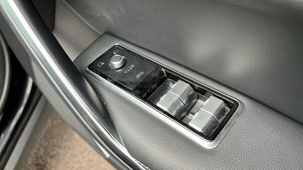 Used Jaguar F-Pace 2023 for sale - 76208823: Photo 35