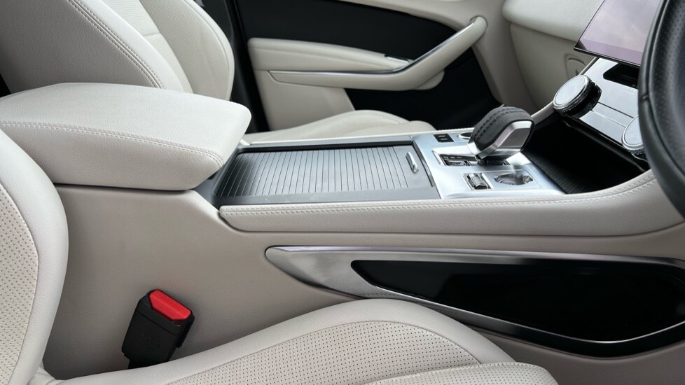 Used Jaguar F-Pace 2022 for sale - 76095936: Photo 21