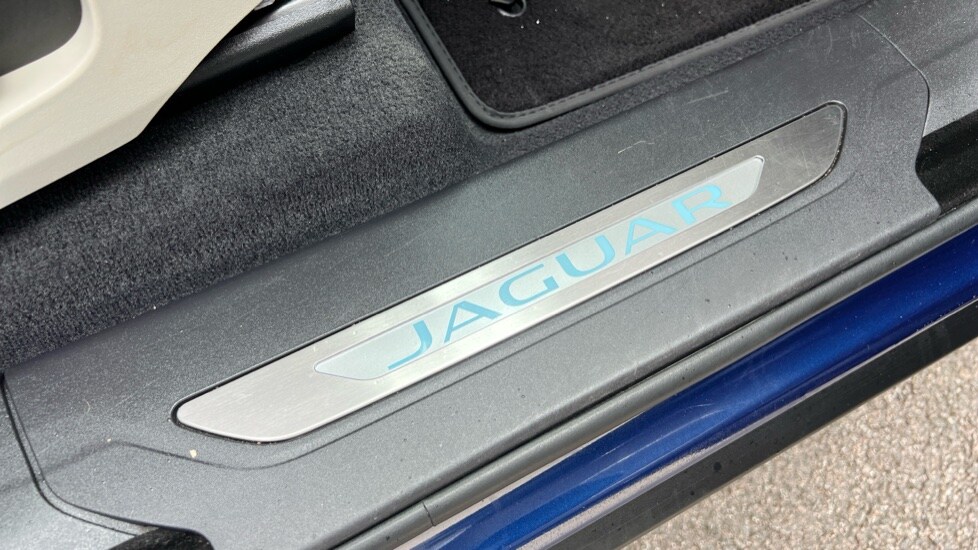 Used Jaguar F-Pace 2022 for sale - 76095936: Photo 23