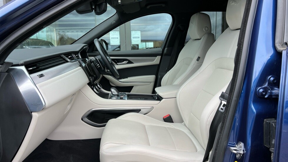 Used Jaguar F-Pace 2022 for sale - 76095936: Photo 3